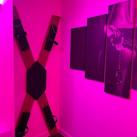 Love Room: Aux Plaisirs Des Sens Jacuzzi Prive Barr Esterno foto