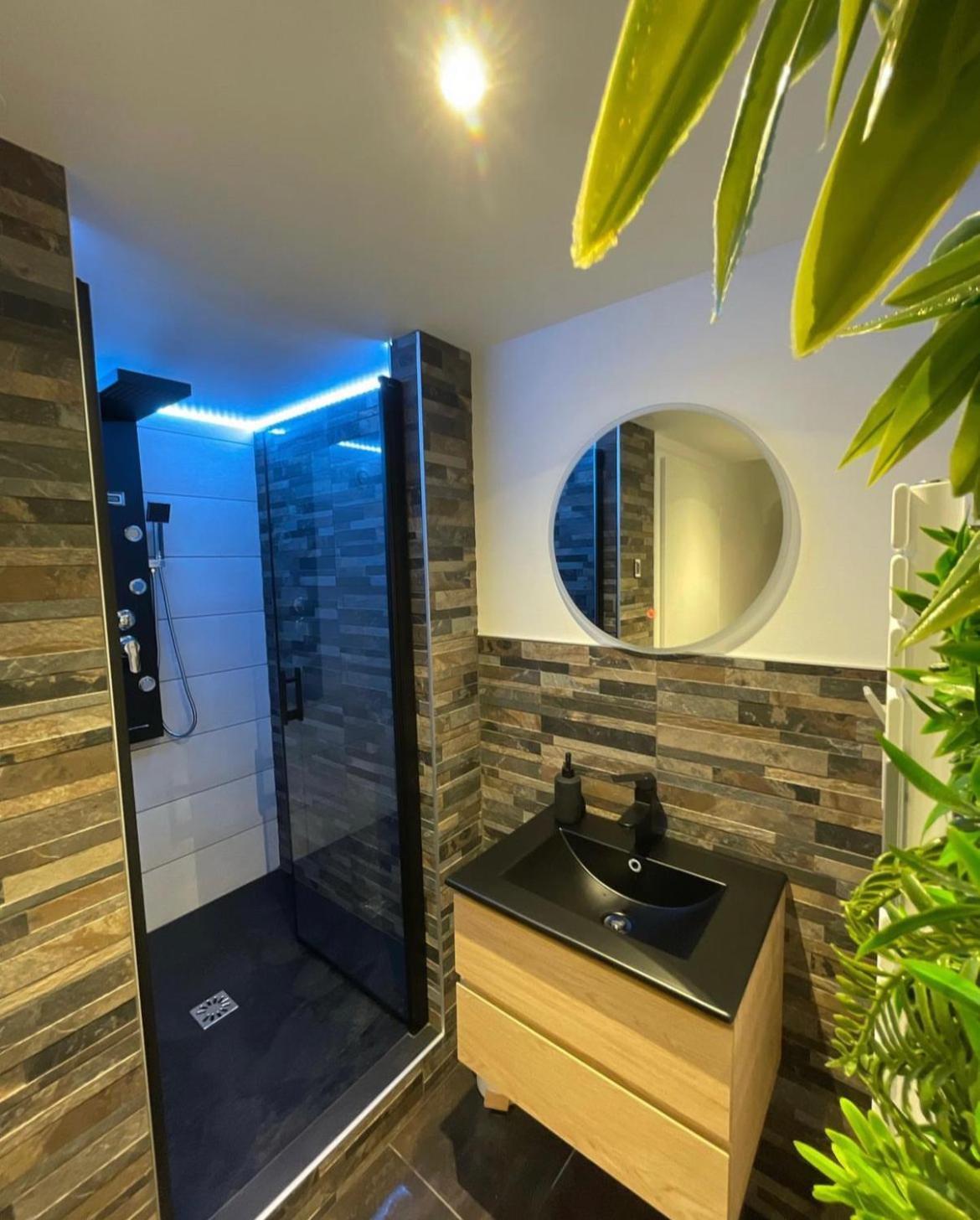 Love Room: Aux Plaisirs Des Sens Jacuzzi Prive Barr Esterno foto